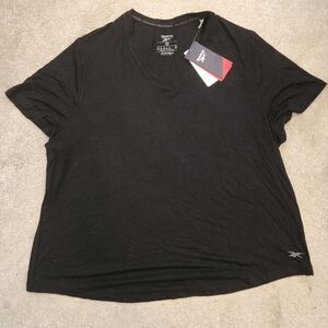 Reebok Black Short Sleeve Tee🍒